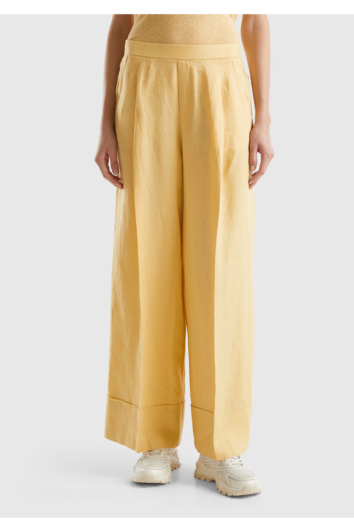 United Colors of Benetton Kadın Açık Sarı %100 Keten Beli Lastikli Geniş Kesim Pantolon
