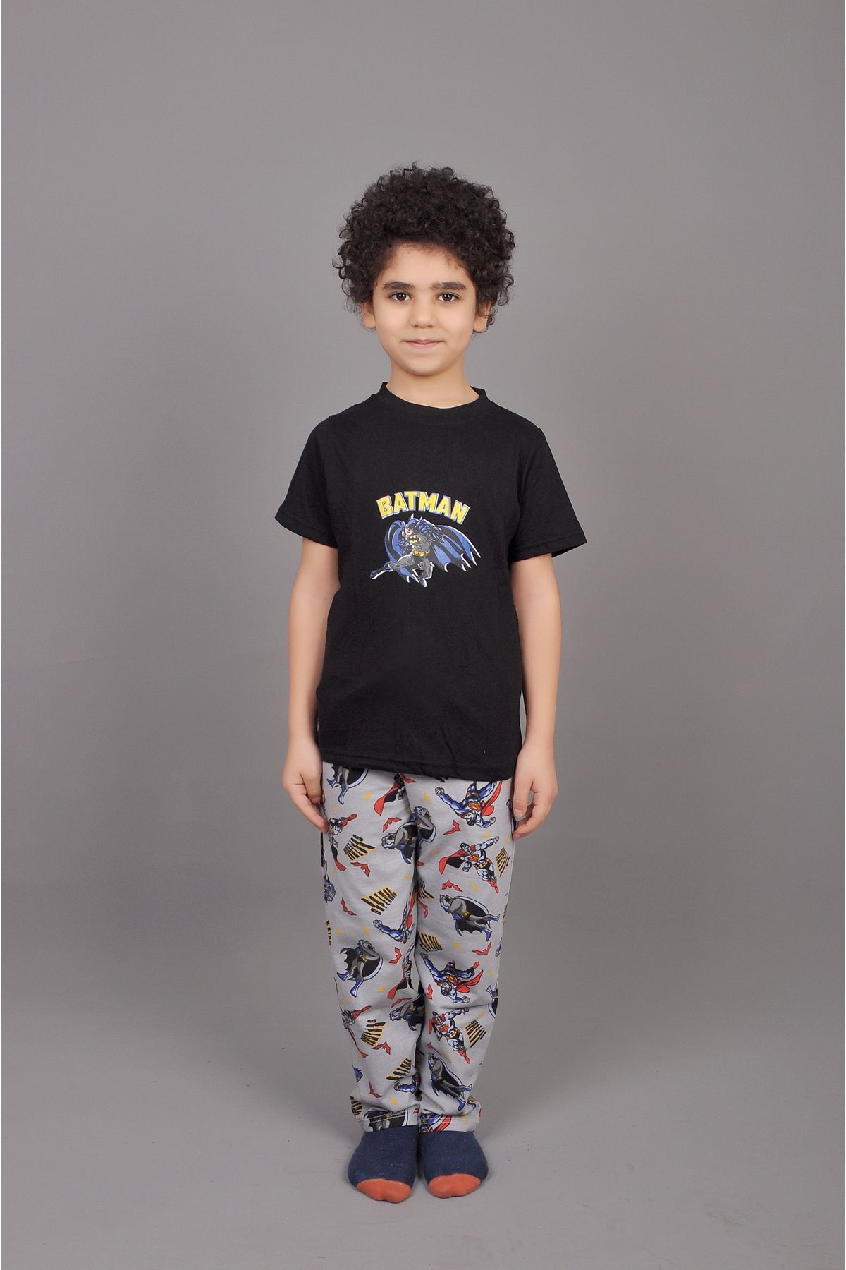 Genel Markalar Unisex Yarasa Adam Baskılı Renkli Çocuk T-shirt Alt-Üst Takımı