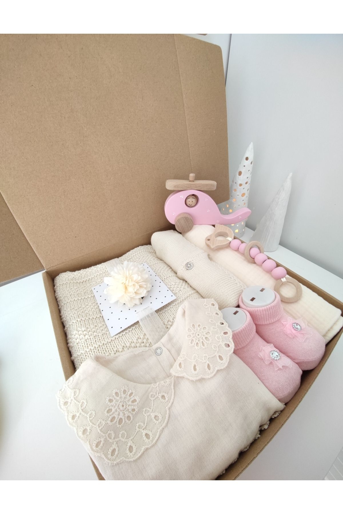 Sincabın Düşleri Hoşgeldin bebek yenidoğan bebek hediye kutusu triko battaniye müslin örtü tulum örgü
