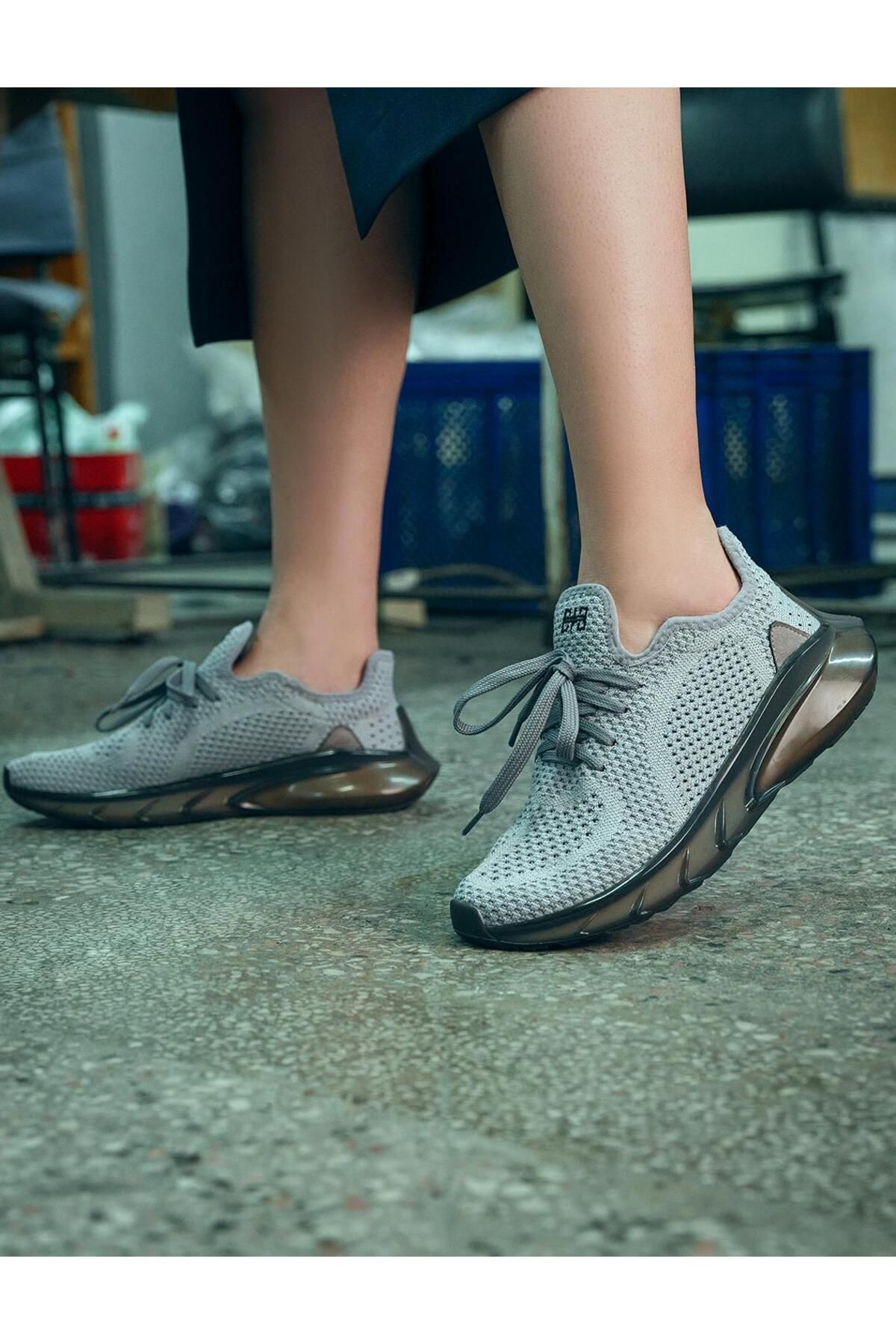 Cabani Triko Gri Bağcıklı Kadın Spor Ayakkabı