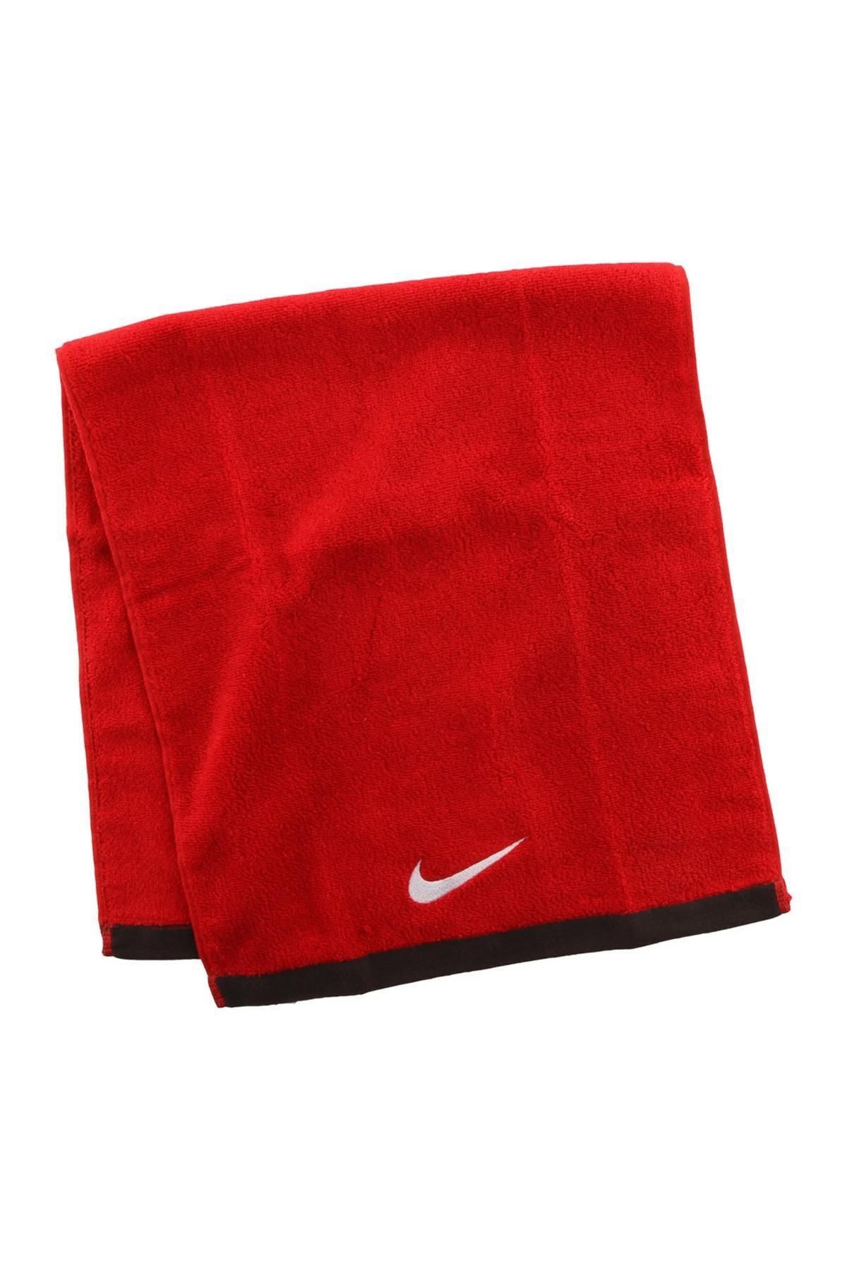Nike Fundamental Towel M Sport Kırmızı Havlu