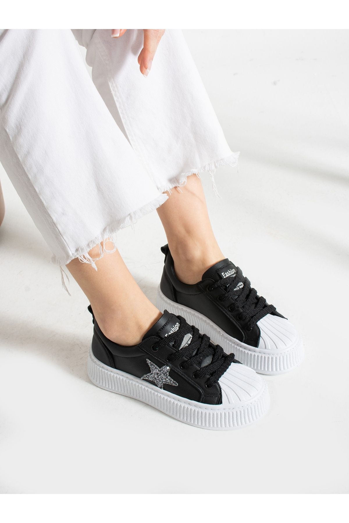Alemdar Shoes STAR Siyah-Beyaz Yıldız Detay Kadın Sneakers