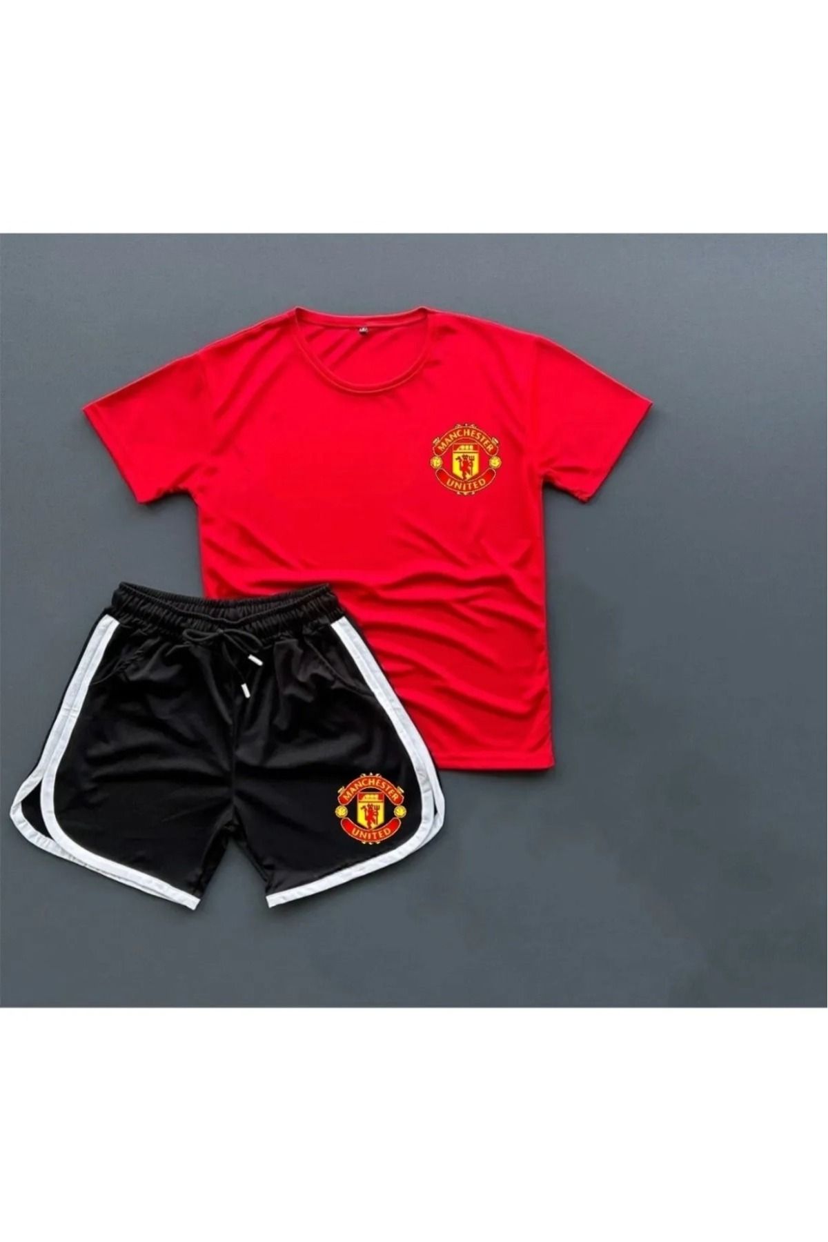 Pisa Art Manchester United T-shirt + Şort Takım Yüksek Kalite Penye Kumaş