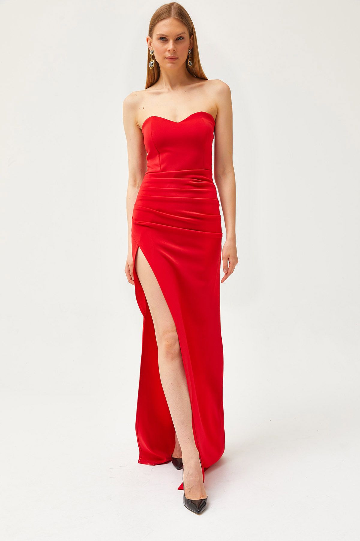 Olalook Kadın Kırmızı Derin Yırtmaçlı Straplez Uzun Elbise AEL-00000005