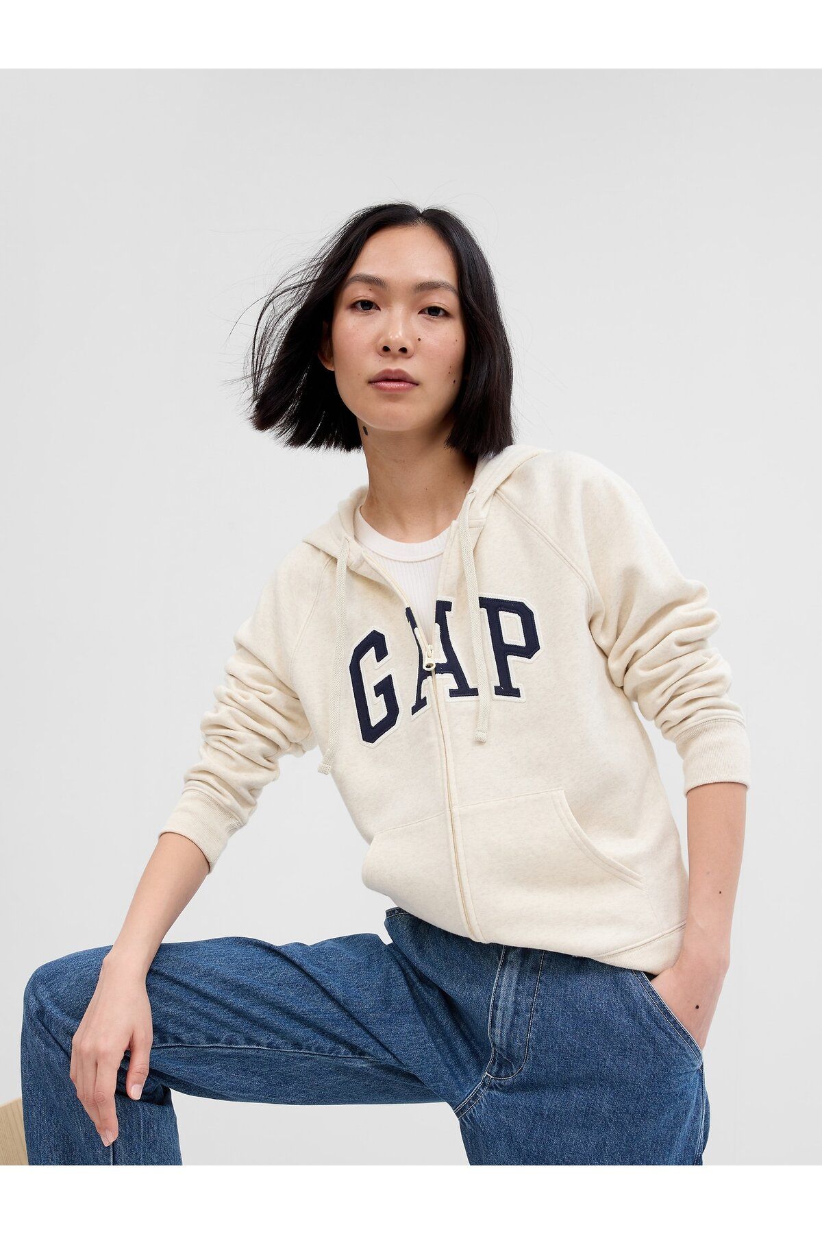 GAP Kadın Krem Gap Logo Fleece Fermuarlı Sweatshirt