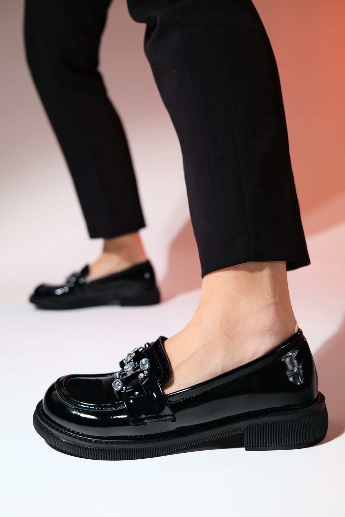 luvishoes NORMAN Siyah Rugan Taş Tokalı Kadın Loafer Ayakkabı