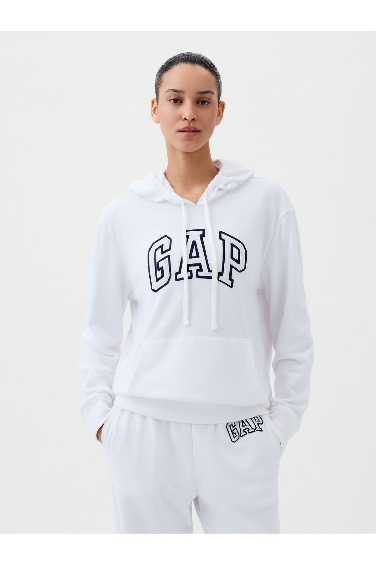 GAP Kadın Beyaz Gap Logo Fransız Havlu Kumaş Sweatshirt