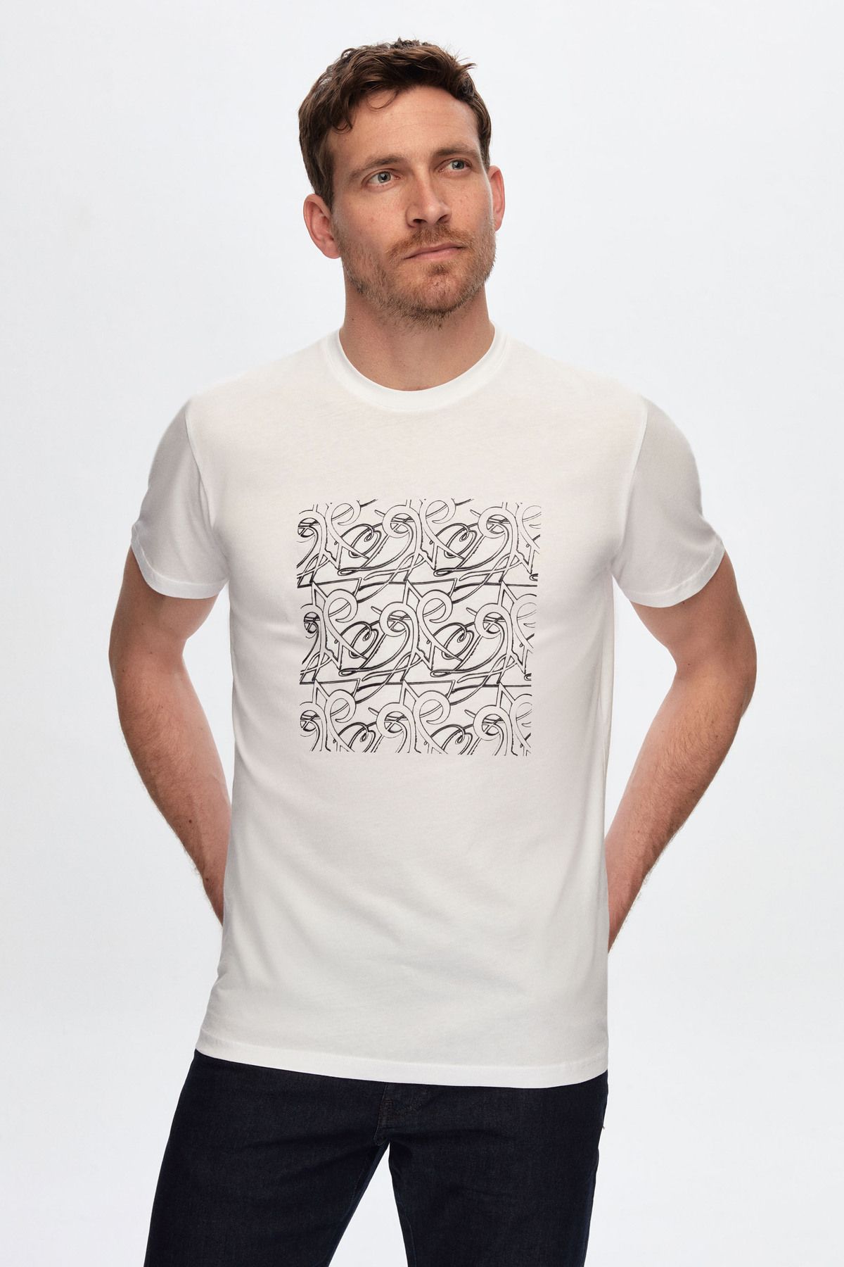 Damat Beyaz %100 Pamuklu T-shirt