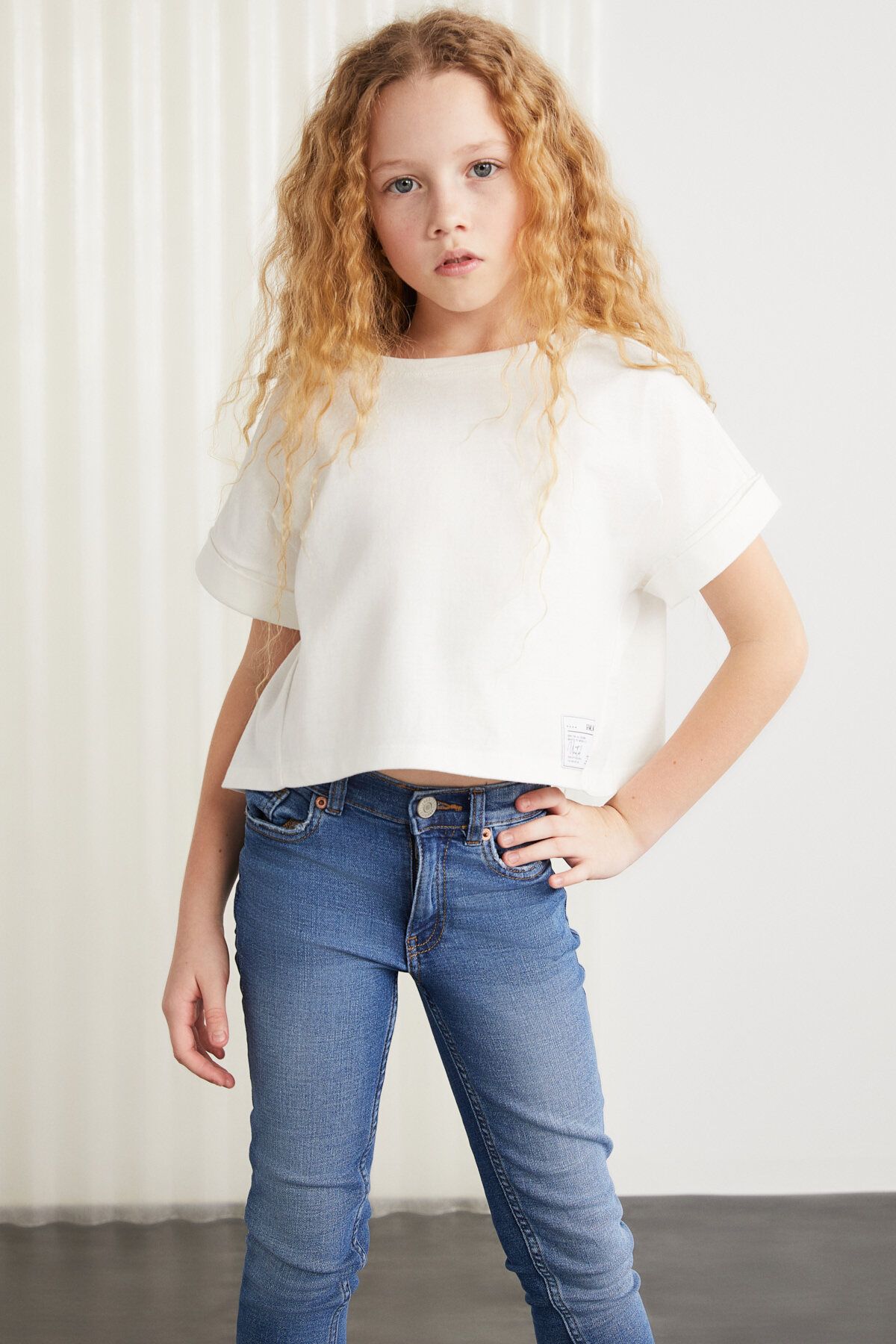 GRIMELANGE Verena Kız Çocuk %100 Pamuk Double Kol Süs Etiketli Beyaz T-shirt