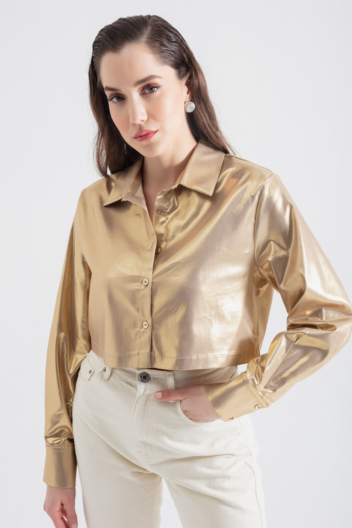 Lafaba Kadın Gold Parlak Dokulu Crop Gömlek