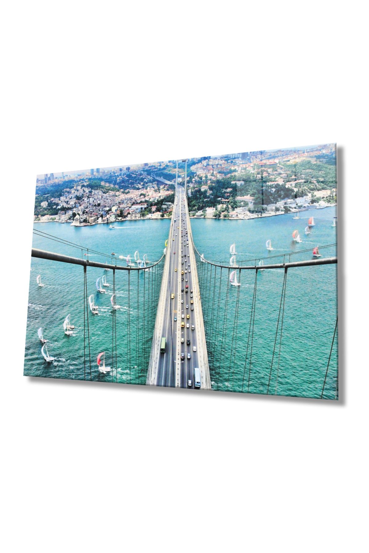 Doğal Bizden DB HG   Boğaz Köprüsü ve yelkenliler Manzaralı İstanbul  Cam Tablo