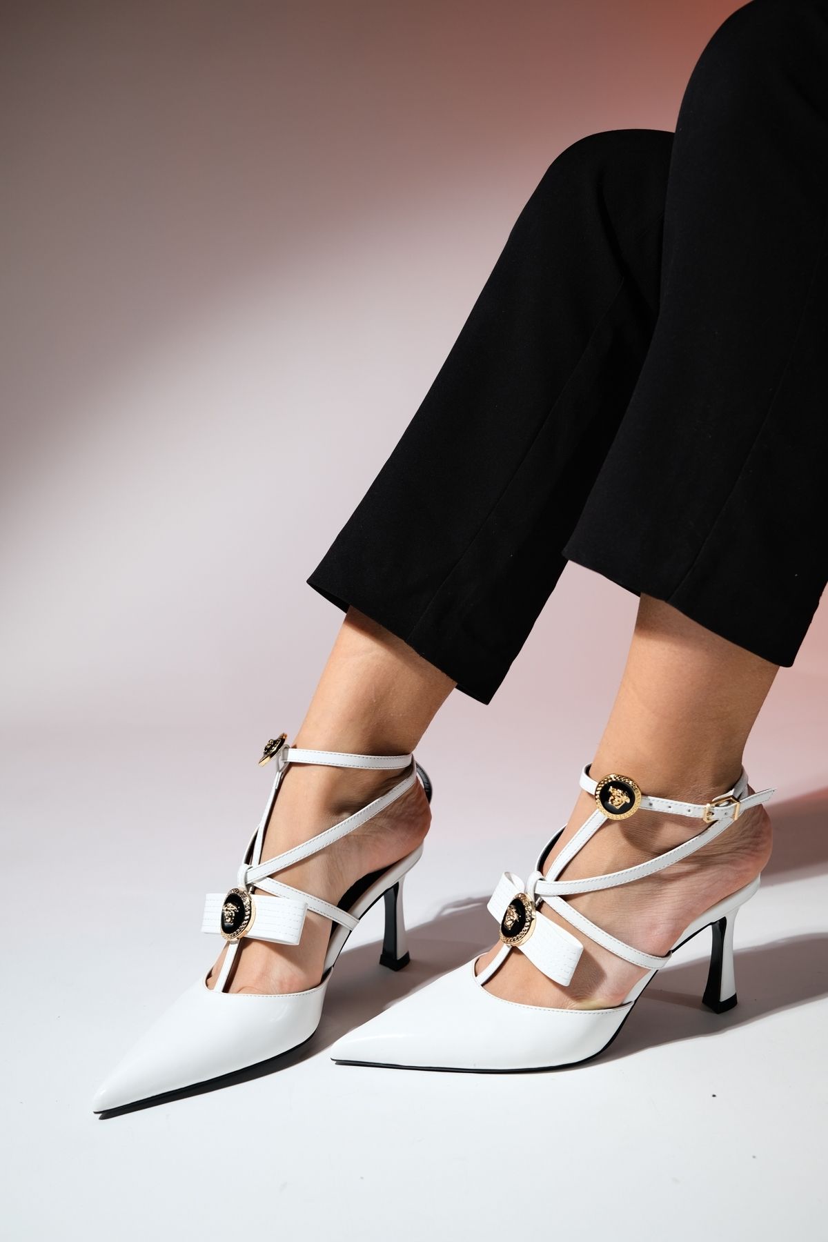 luvishoes GRADO Beyaz Rugan Kadın Topuklu Ayakkabı