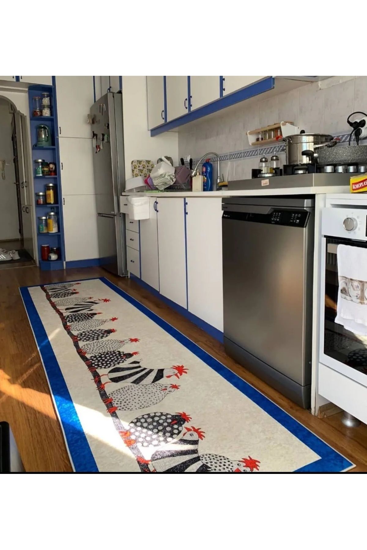 NEVA HOME Yıkanabilir Dijital Baskılı Kaymaz Taban Mavi Çerçeveli Mutfak Halısı