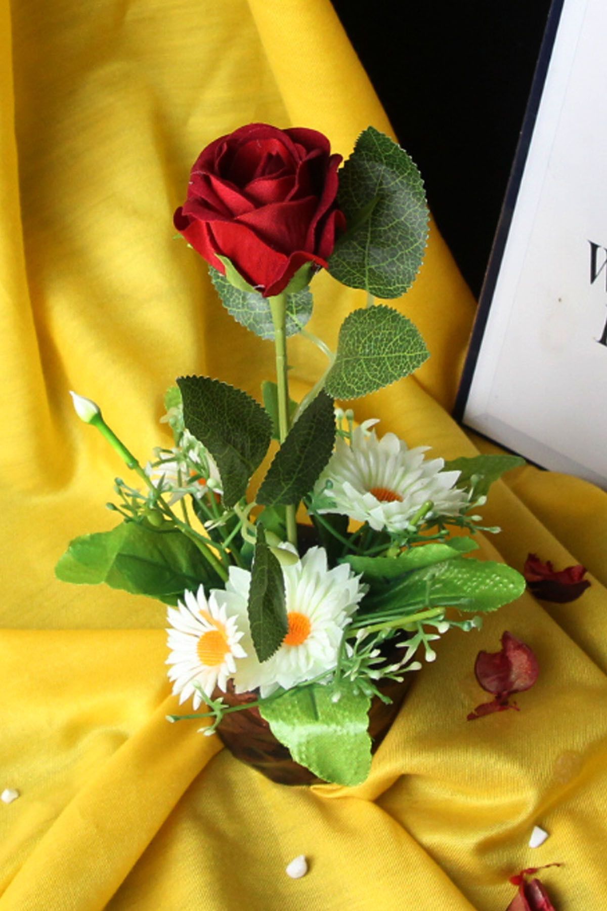 SepetBudur Çiçek  Rose Taş Saksı Kırmızı Renkli Gül & 5 Adet Papatyalarla Çevrili Yapay