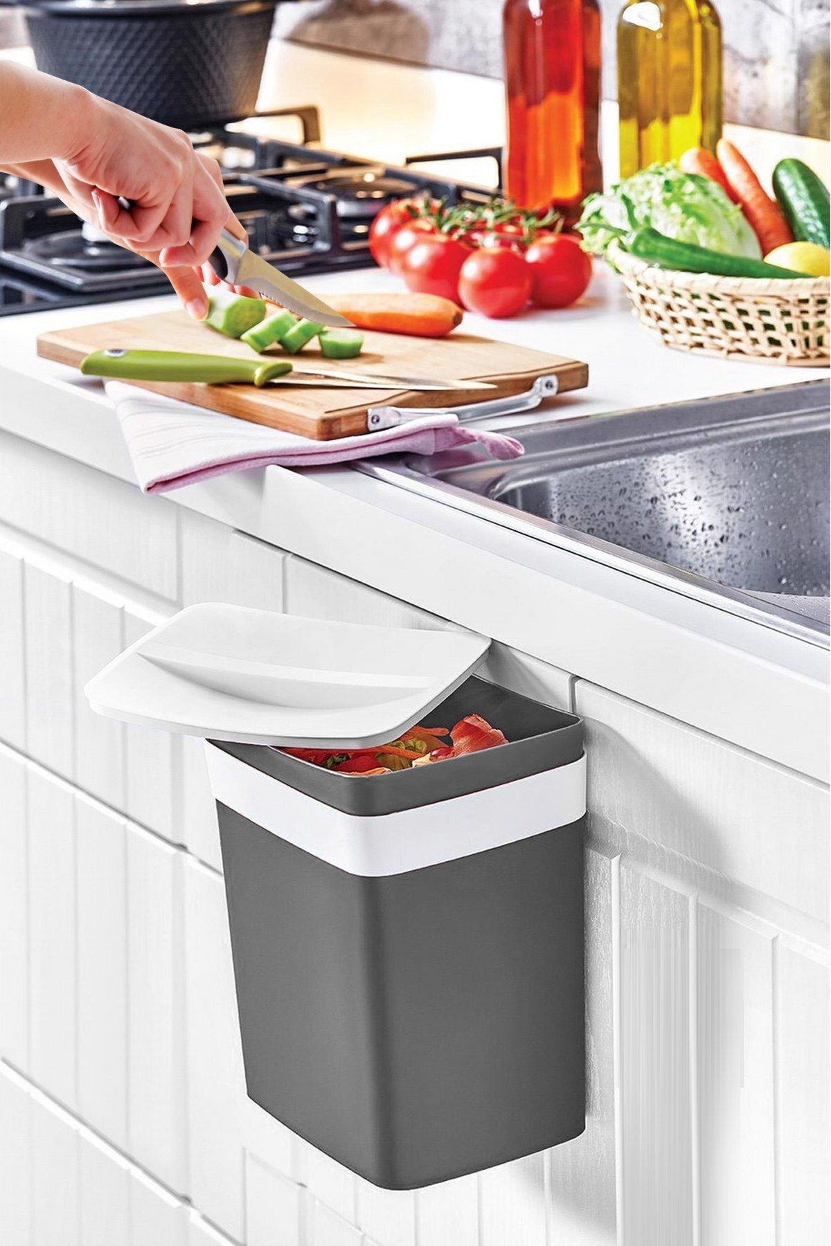 Queen's Kitchen Yeni Nesil Dolap Kapağına Asılabilen 4Lt Çöp Kovası