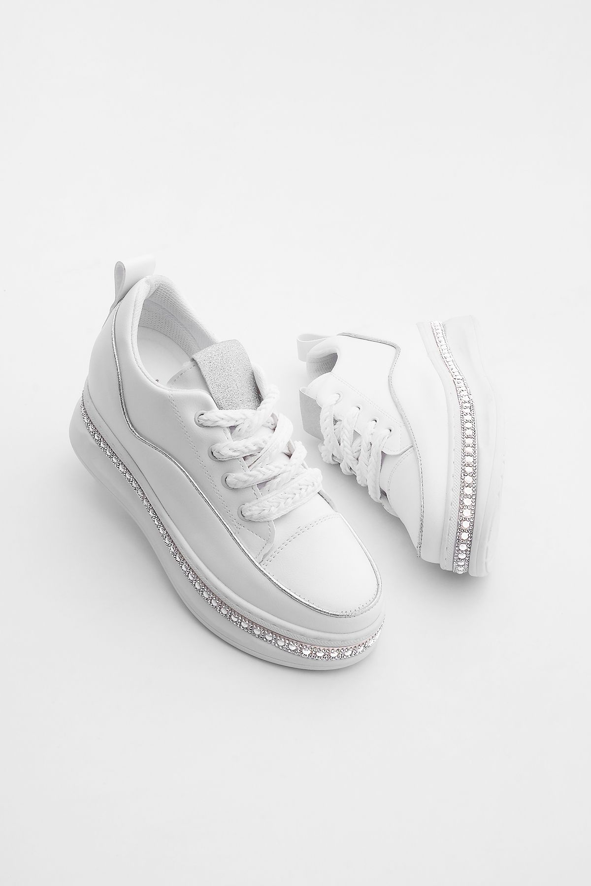 Marjin Kadın Sneaker İnci Detay Kalın Taban Gizli Topuk Spor Ayakkabı Parles Beyaz