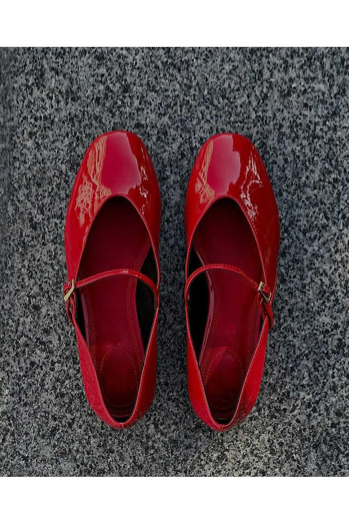 FUNDA AKIN Mi Luz Love Dışı Rugan İçi Deri Kırmızı Babet Ayakkabı