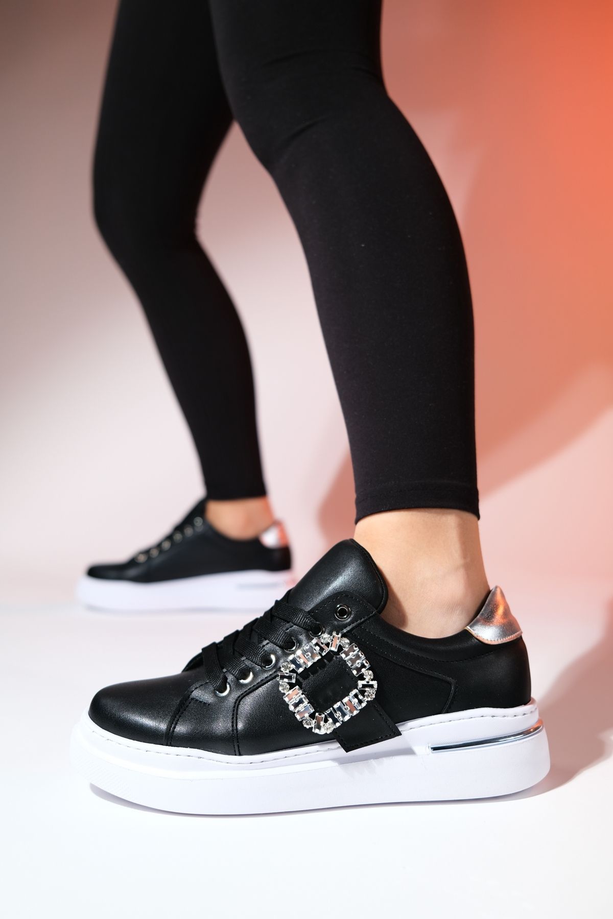 luvishoes THONA Siyah Taşlı Kadın Spor Ayakkabı