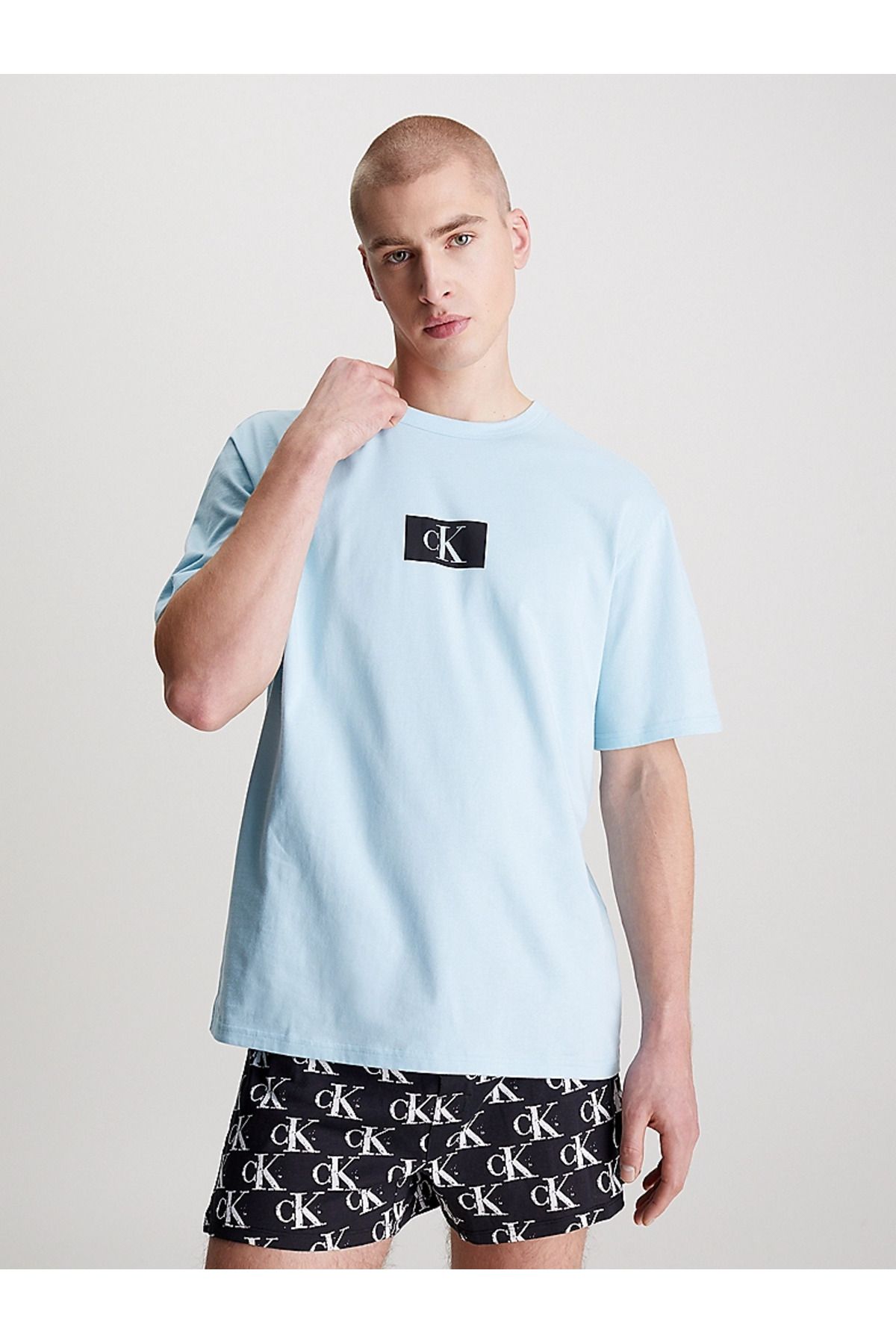Calvin Klein Erkek Logolu Kısa Kollu Pamuklu Mavi T-Shirt 000NM2399E-CAV
