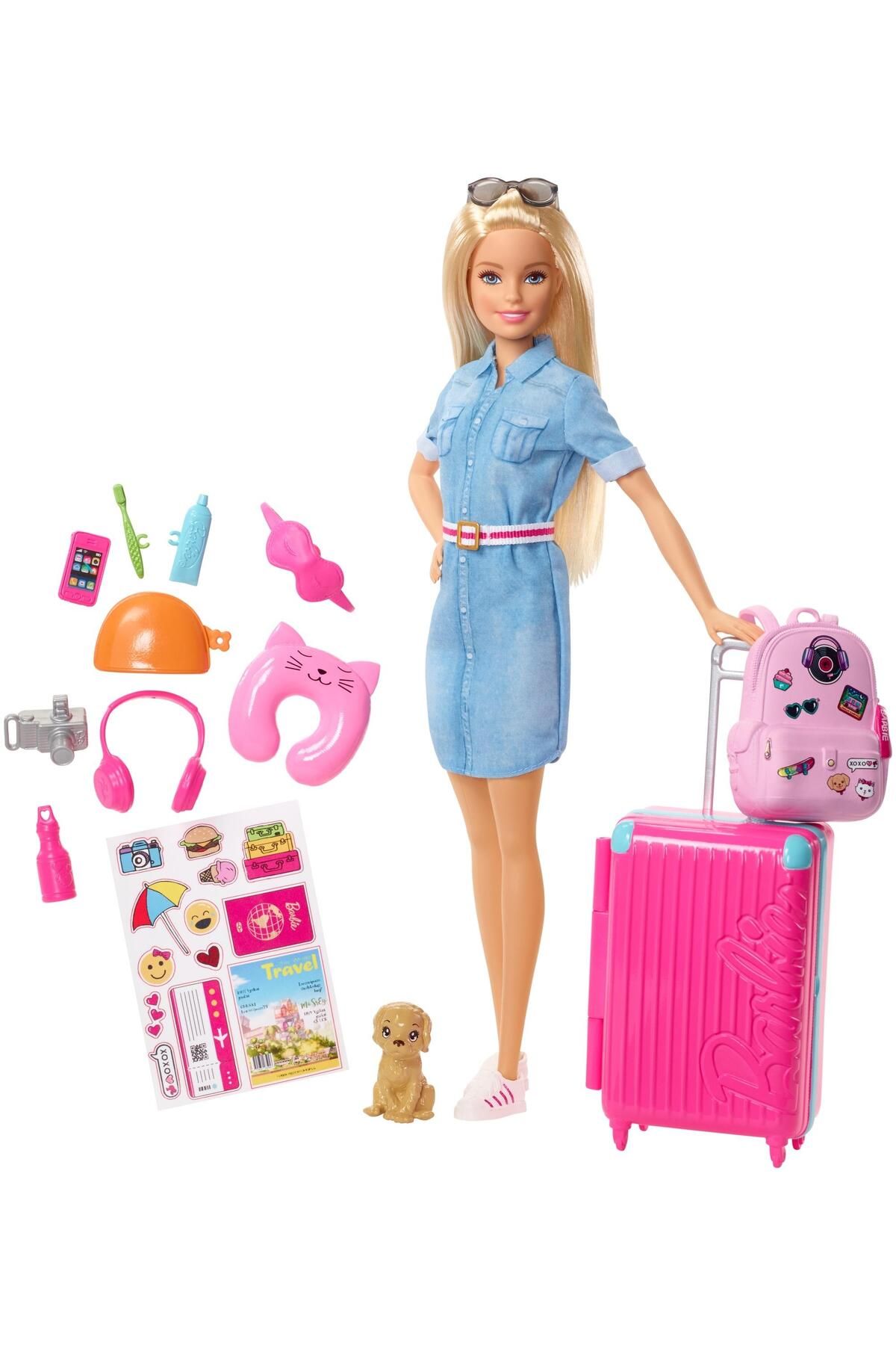 Barbie Seyahatte Bebeği Ve Aksesuarları, Köpekçik, Bavul Ve 10'dan Fazla Aksesuarlı Fwv25