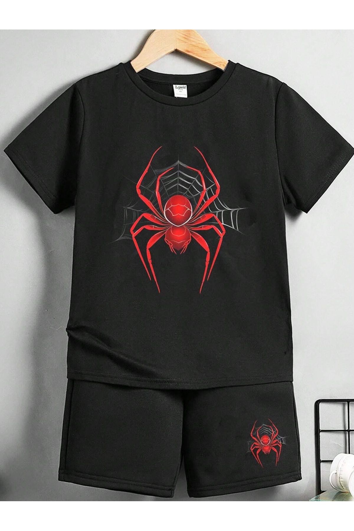 LePold Erkek/Kız Çocuk Örümcek Desenli Tişört Ve Şort Takım