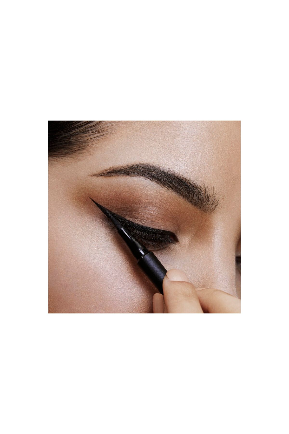 Siyah Eyeliner - Hyper Precise All Day Eyeliner Matte Black 3600531502768_3