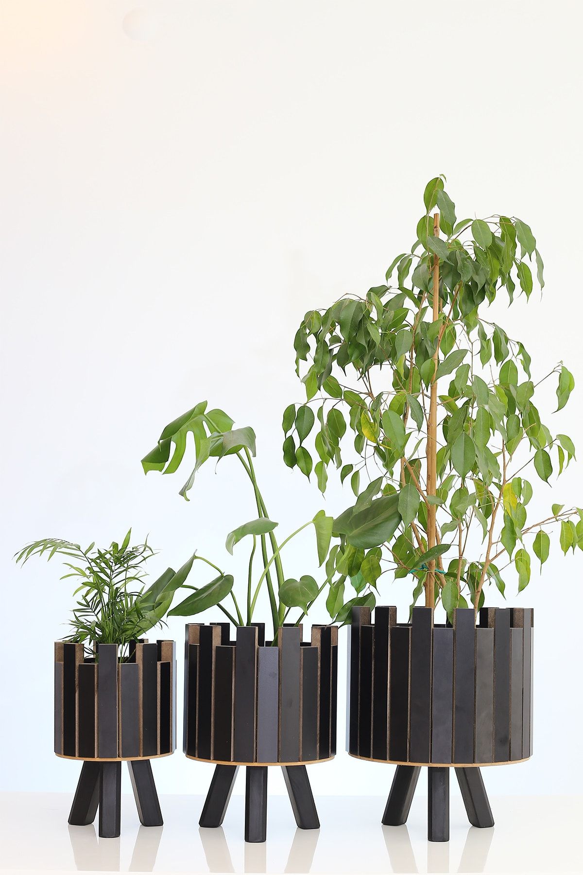 Hakan Mobilya Siyah Renk Siyah Ayaklı 3'lü Kale Model Saksı Standı Seti Dekoratif Çiçeklik Bahçe Ahşap Saksılık