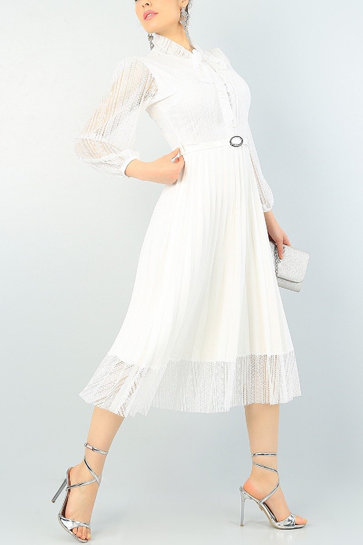 lovebox Pilise Detaylı Kemerli Tasarım Uzun Kollu Beyaz Dantel Abiye Elbise 65550