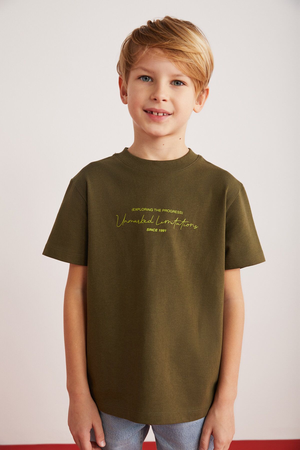 GRIMELANGE Rune Erkek Çocuk %100 Pamuk Kısa Kollu Parça Baskılı Bisiklet Yaka Haki T-shirt