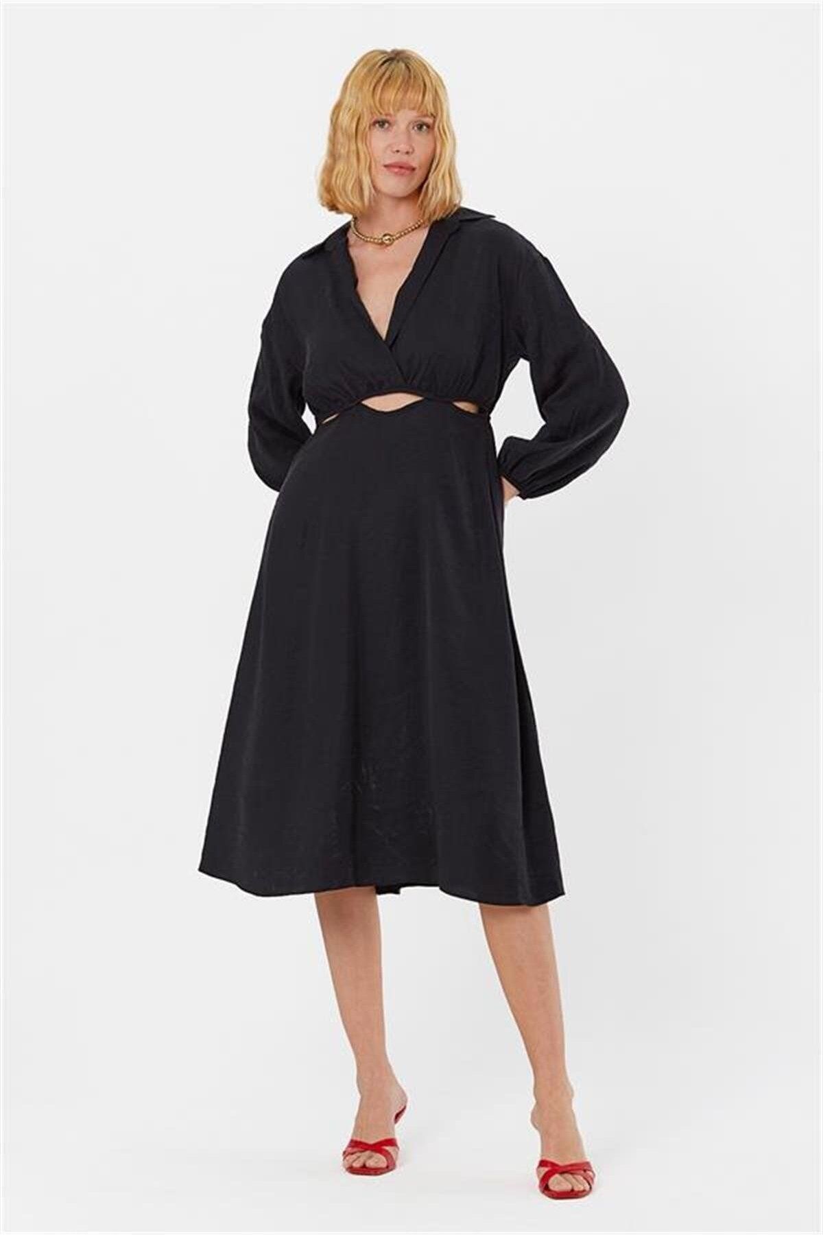 Batik Siyah Cut-Out Detaylı Elbise