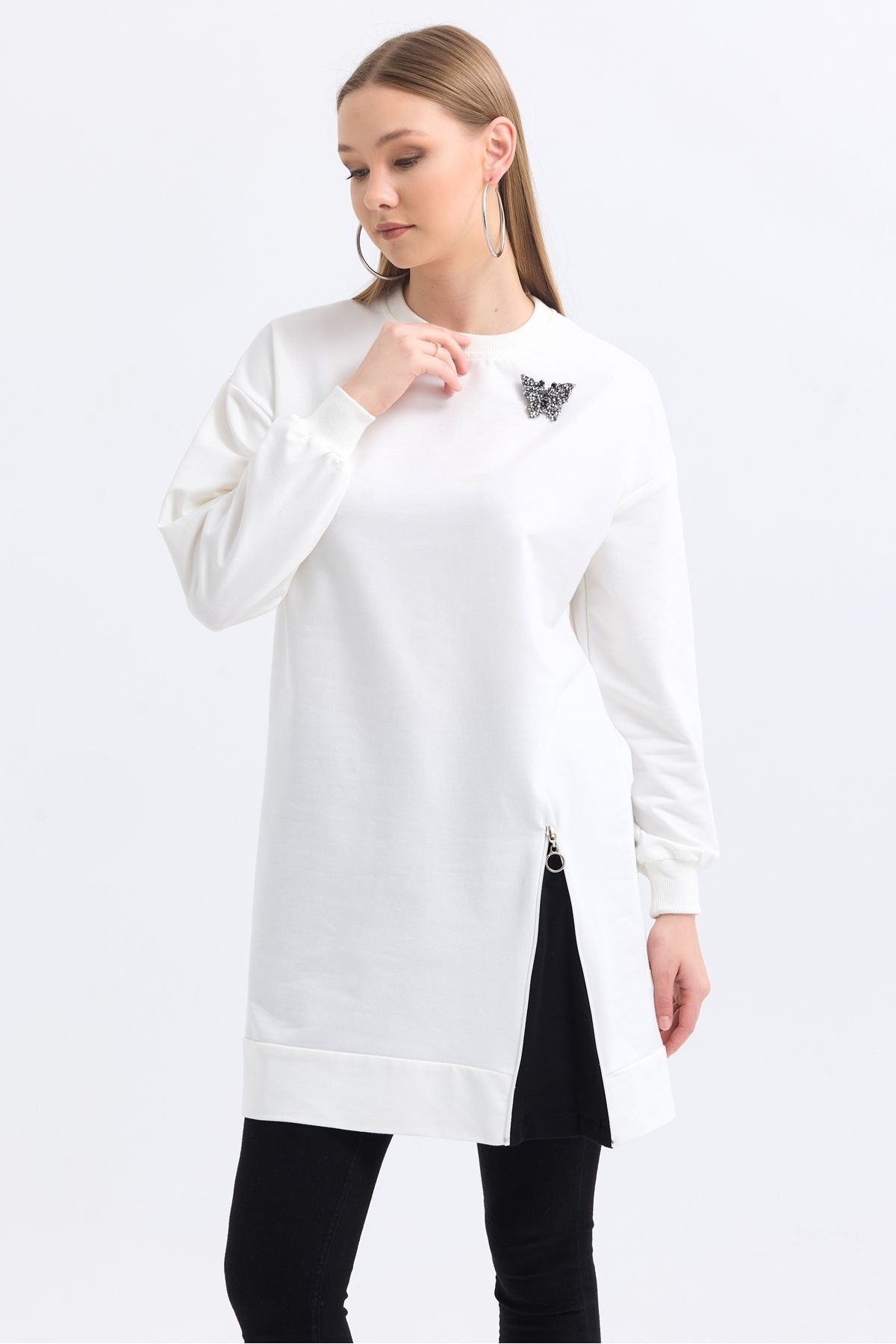 MD trend Kadın Kelebek Broşlu Fermuar Detaylı Uzun Oversize Sweatshirt