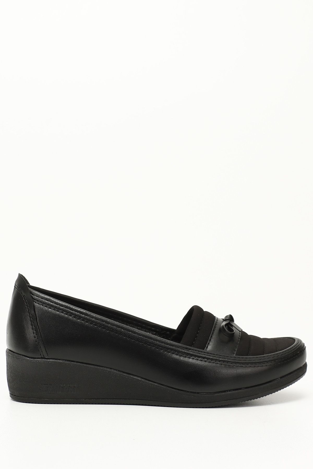 GÖNDERİ(R) Siyah Gön Yuvarlak Burun Dolgu Taban Fiyonklu Kadın Günlük Ayakkabı 42090