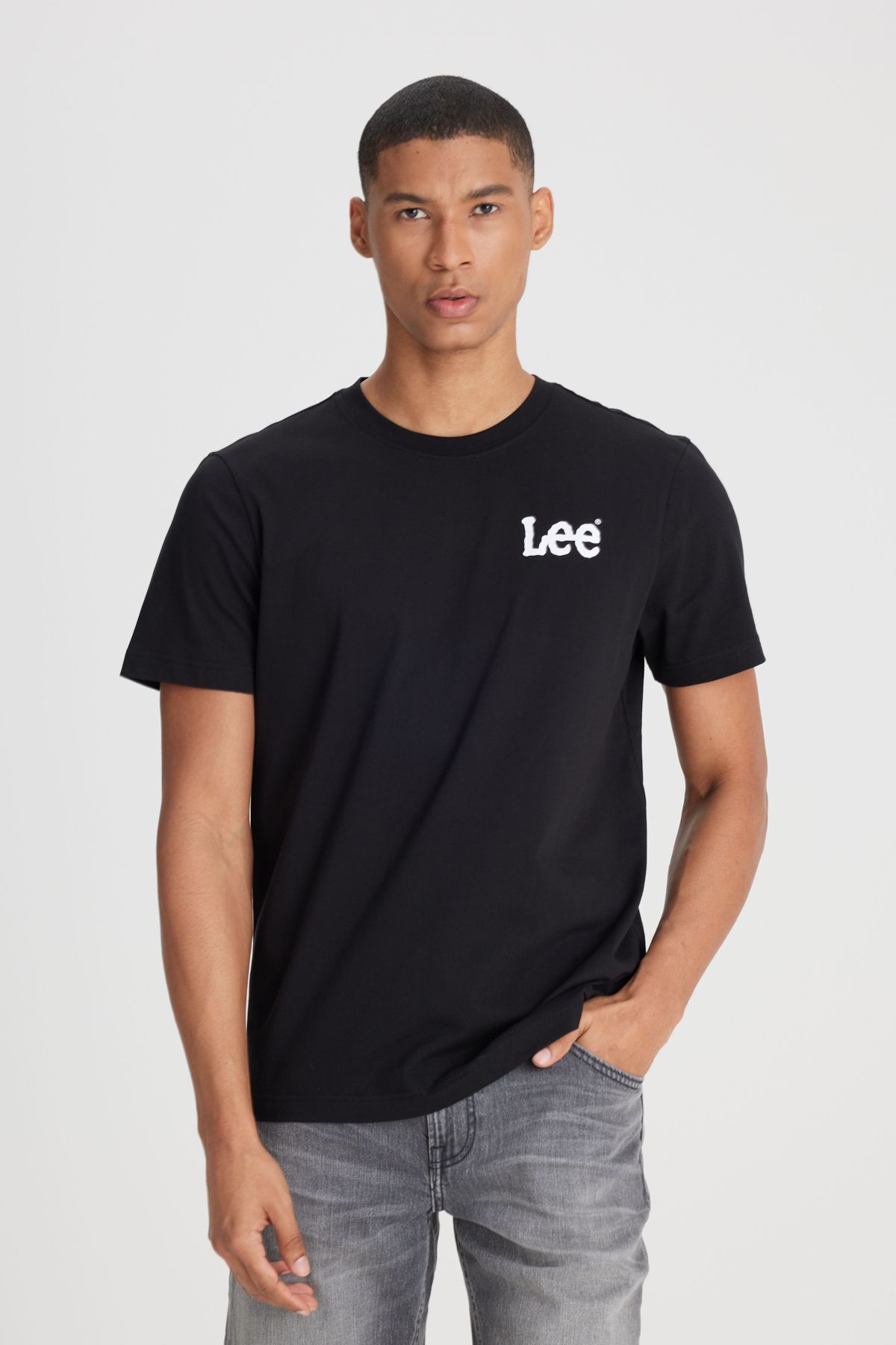 Lee Regular Fit Normal Kesim %100 Pamuk Bisiklet Yaka Siyah Tişört