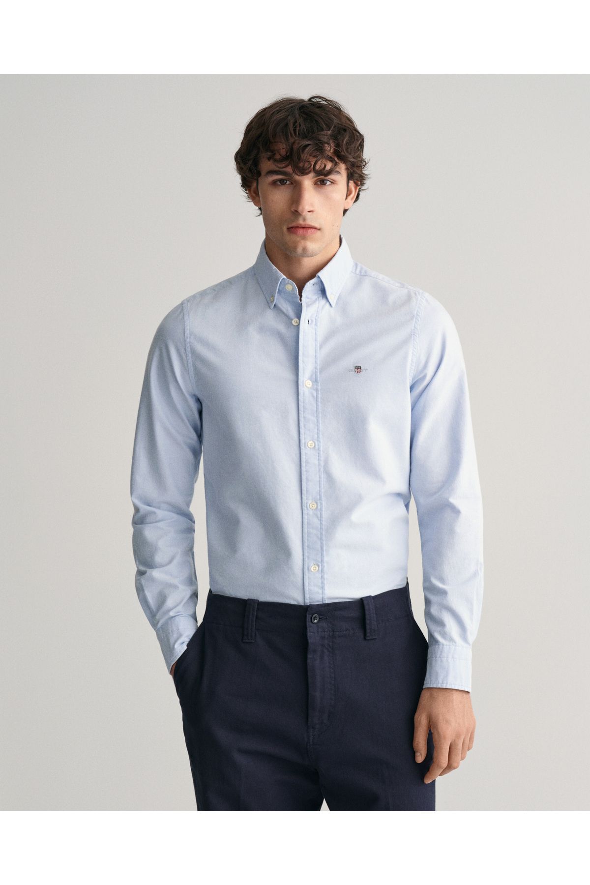 Gant Erkek Mavi Slim Fit Düğmeli Yaka Logolu Gömlek