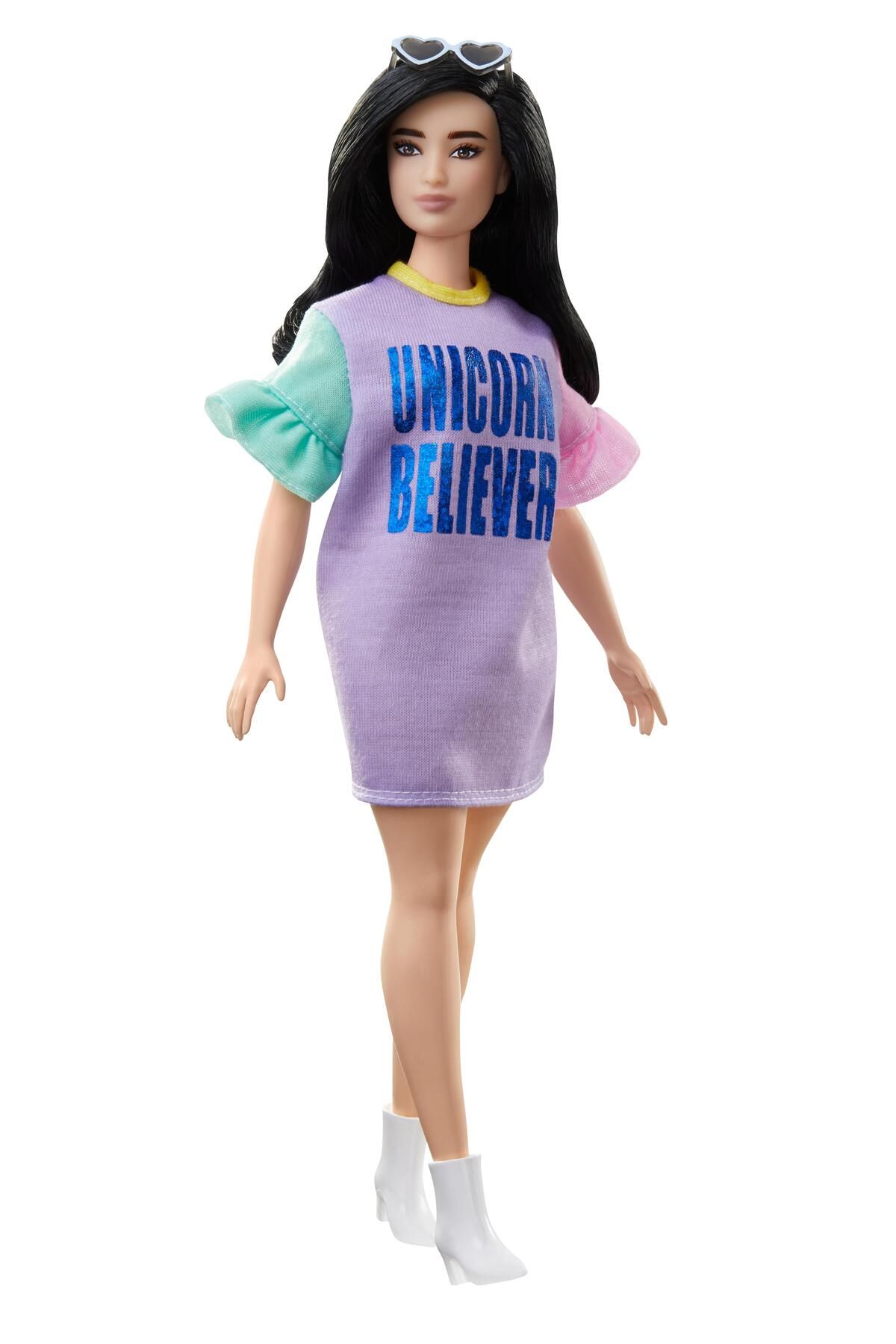 Barbie Fashionistas Bebek ve Aksesuarları Siyah Saçlı , Unicorn Tişörtlü FXL60-FBR37