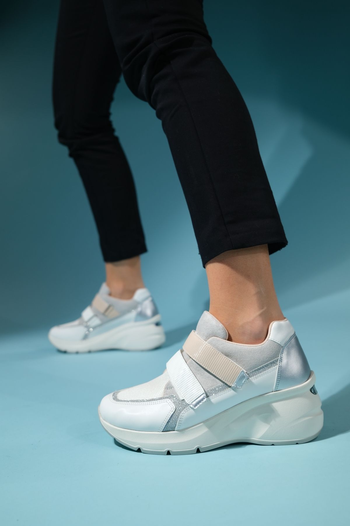 luvishoes BERGE Beyaz Bej Kadın Cırtlı Dolgu Taban Spor Sneakers