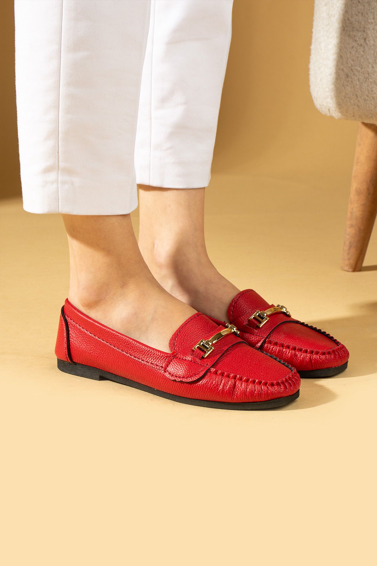Pembe Potin Kadın Babet Kırmızı Tokalı Hafif Rahat Taban Şık Günlük Ayakkabı