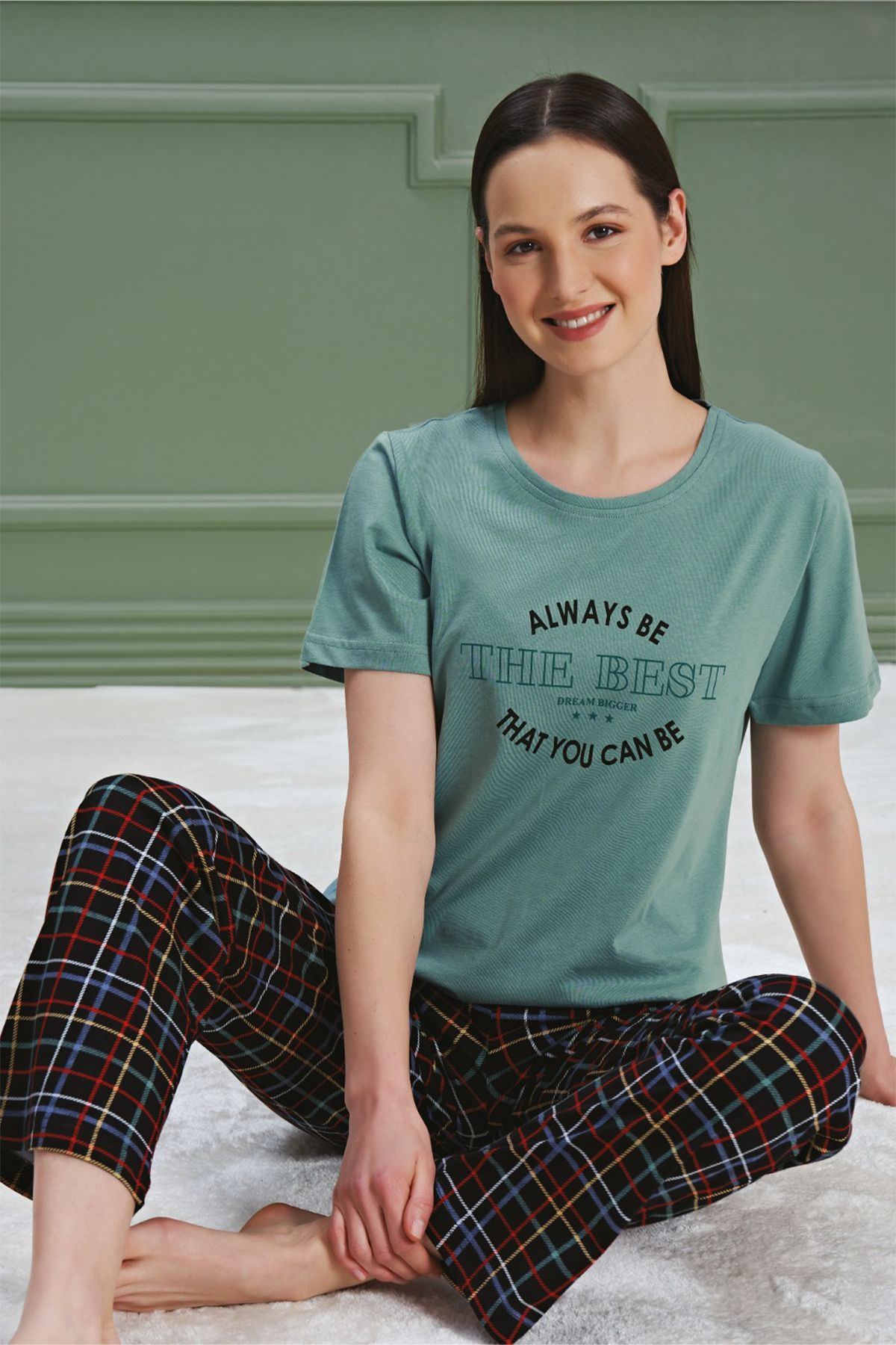 BSM Kadın Yüksek Kalite Pamuklu Ekose Model Eş kombinli Sıfır Yaka Kısa Kol Çağla Pijama Takımı
