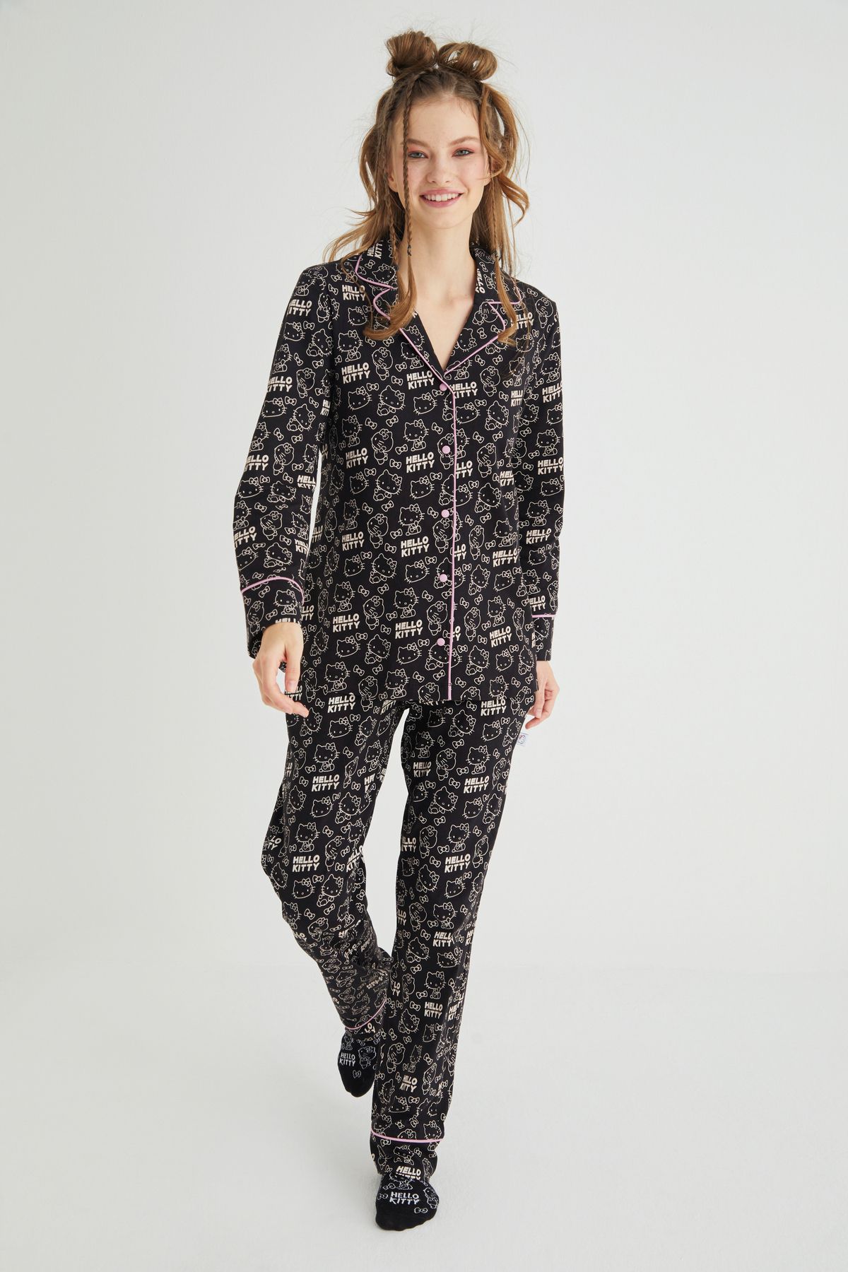 Hello Kitty Lisanslı Düğmeli Uzun Kol 100% Pamuklu Pijama Takım Roz-54