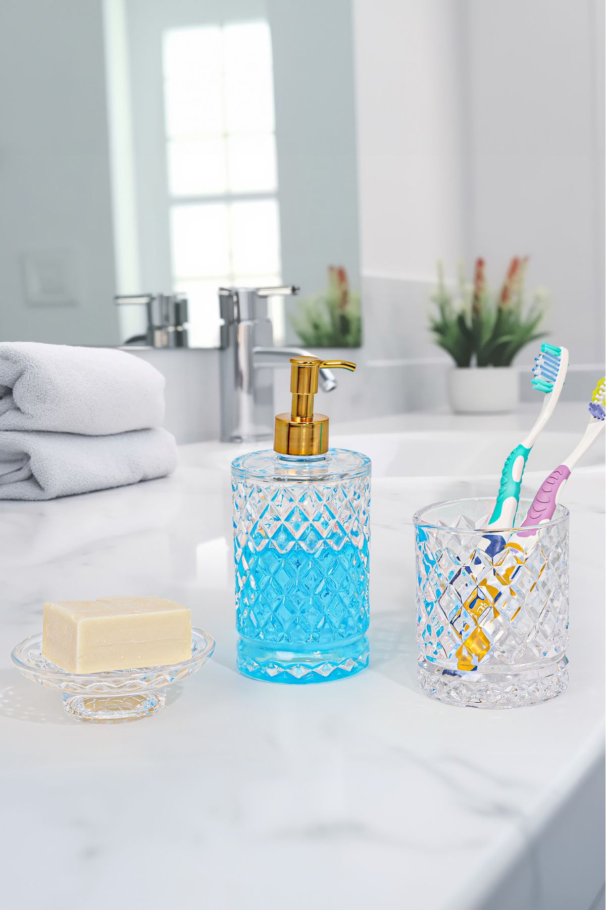 Multiamo Kafes Model 3 Parça Banyo Takımı Sıvı Sabunluk + Katı Sabunluk + Diş Fırçalık