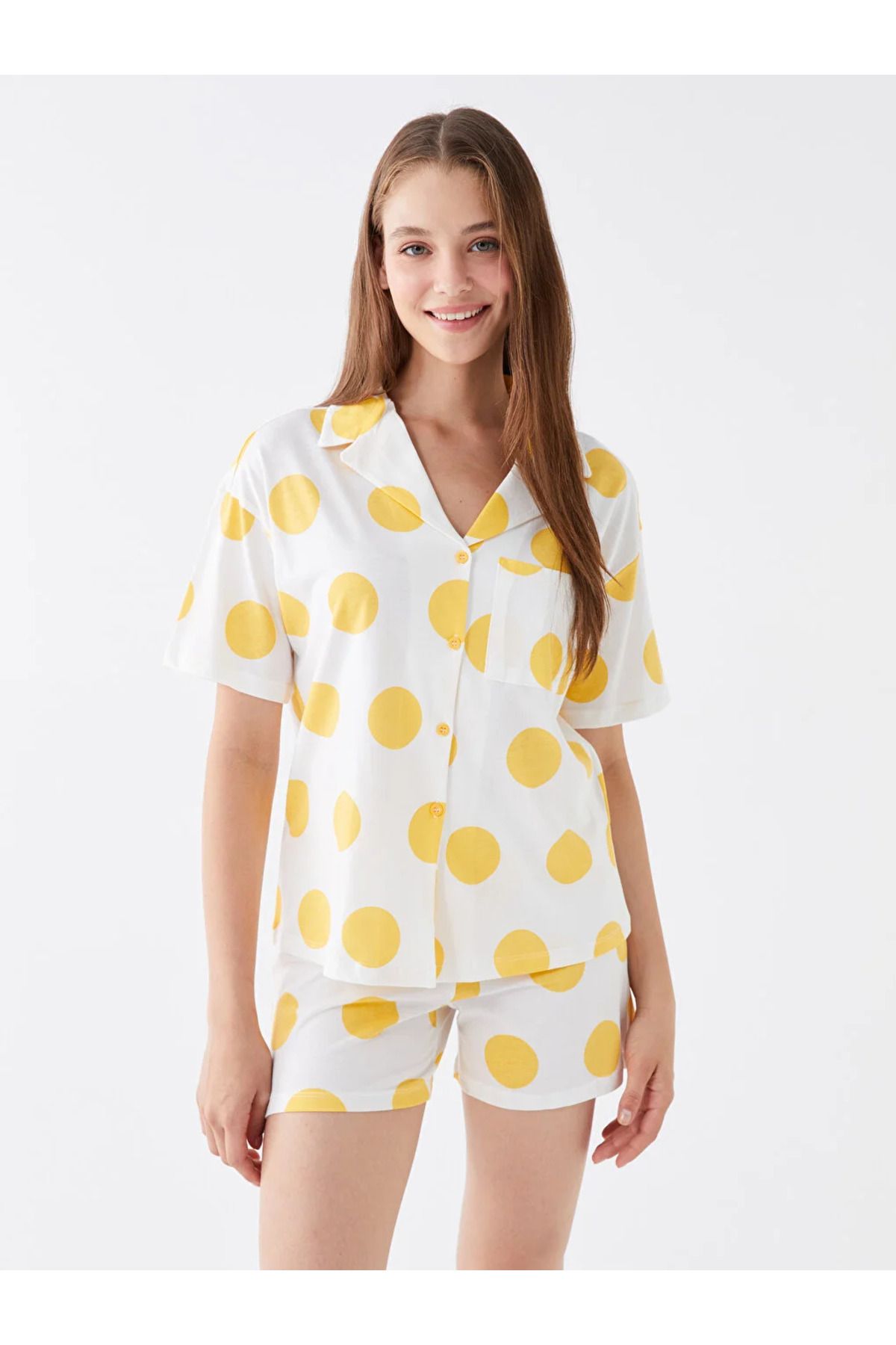 LC Waikiki GSM storE'den LCW DREAM Gömlek Yaka Puantiyeli Kısa Kollu Kadın Şortlu Pijama Takımı