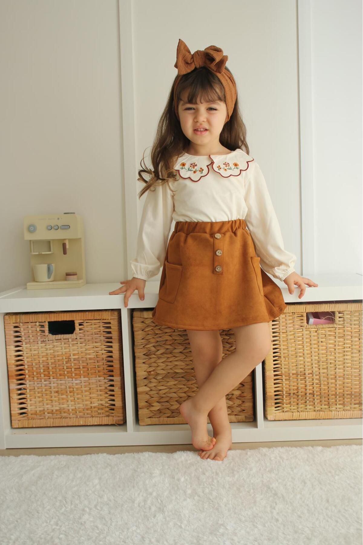 Sahil Collection Krem Renk Bebe Yaka Bluz Taba Renk Etek Kız Çocuk Takım