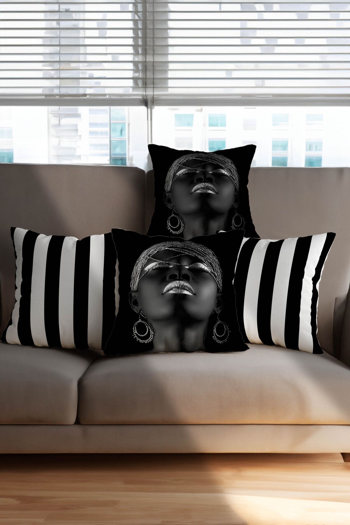 Royalte Zenci Kız Siyahi Kadın Gümüş Desenli Siyah Çizgili Takım 4lü Kırlent Kılıfı Seti