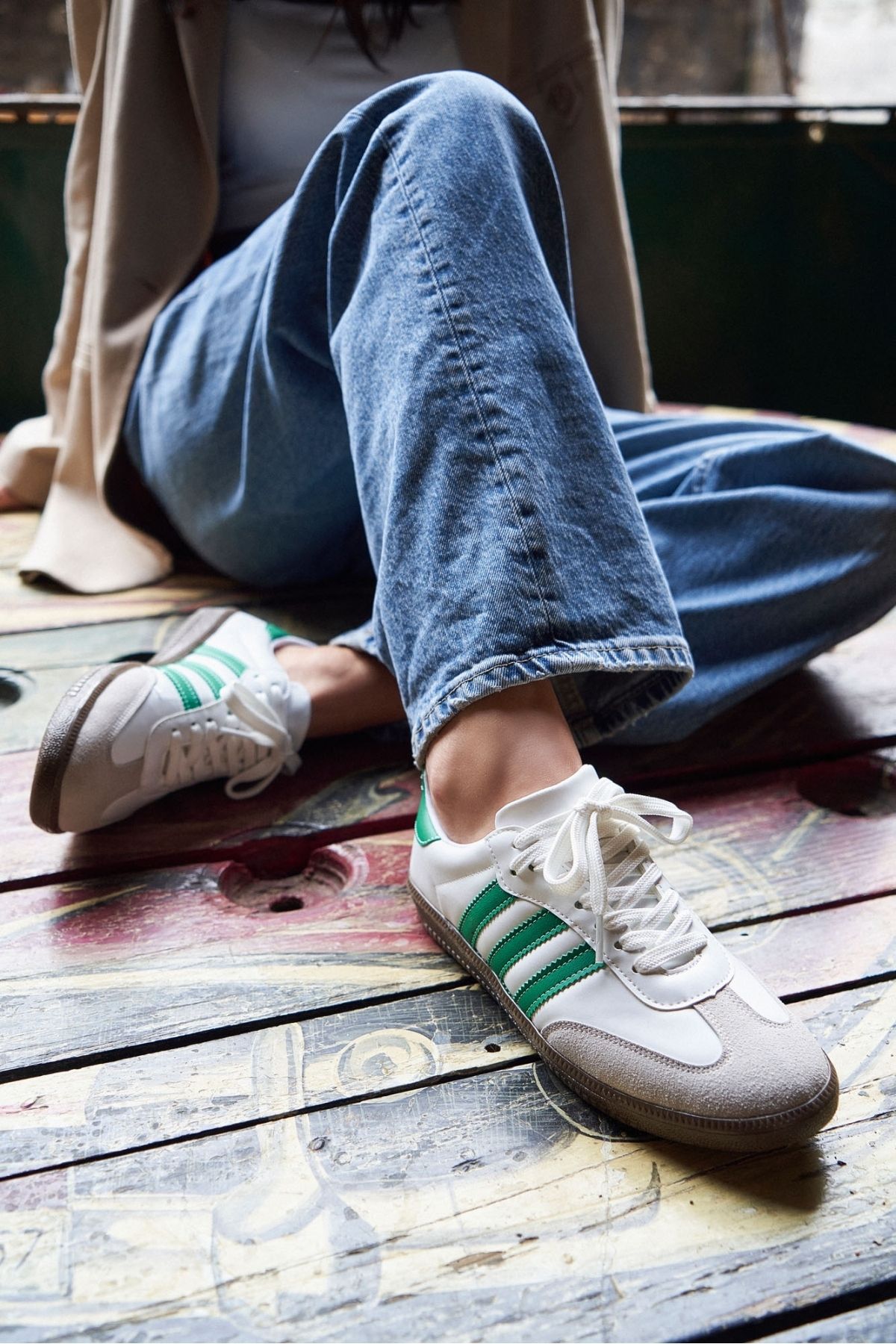 NİŞANTAŞI SHOES Return07 Beyaz Mat Yeşil Detay Düz Taban Bağcıklı Kadın Spor Ayakkabı