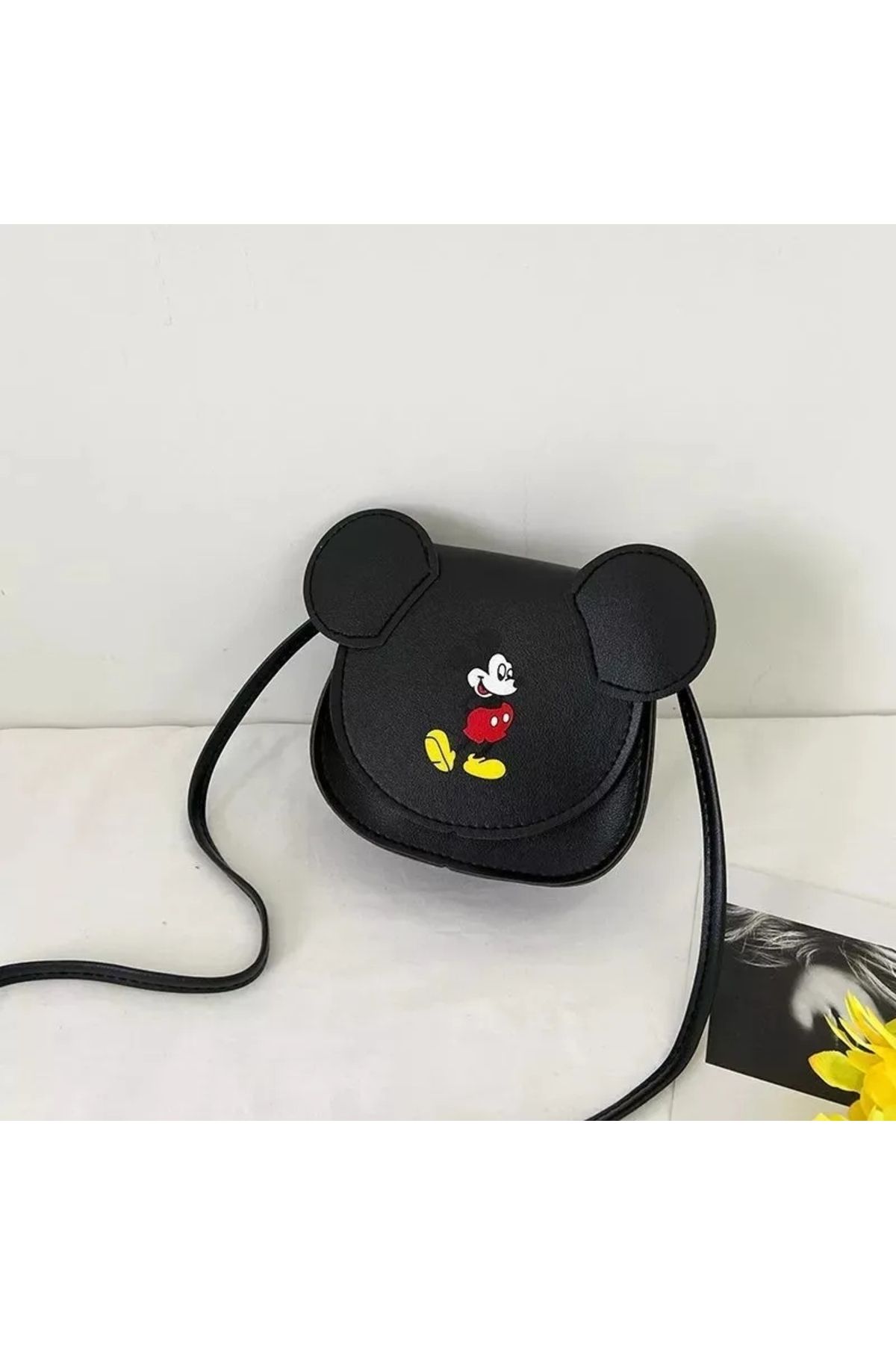 Zehra Aksesuar Mickey mouse desenli kulaklı deri kapaklı çapraz çocuk çanta