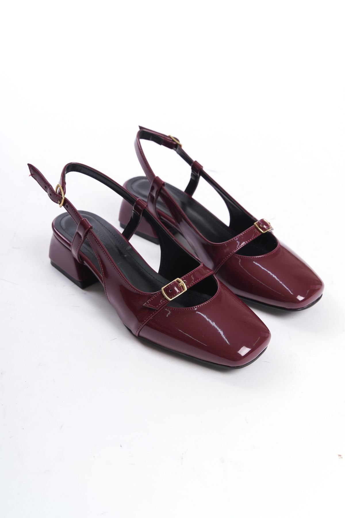 Entella Store Kadın Bordo Arkası Açık Küt Burun Mary Jane Topuklu Ayakkabı