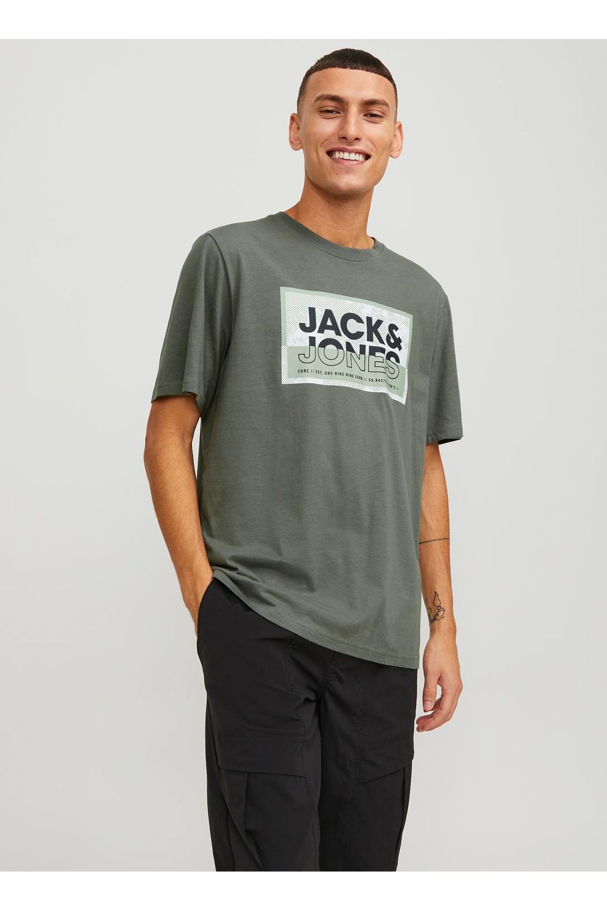 Jack & Jones Yuvarlak Yaka Haki Erkek T-Shirt JCOLOGAN TEE SS CREW NECK SS24 LN