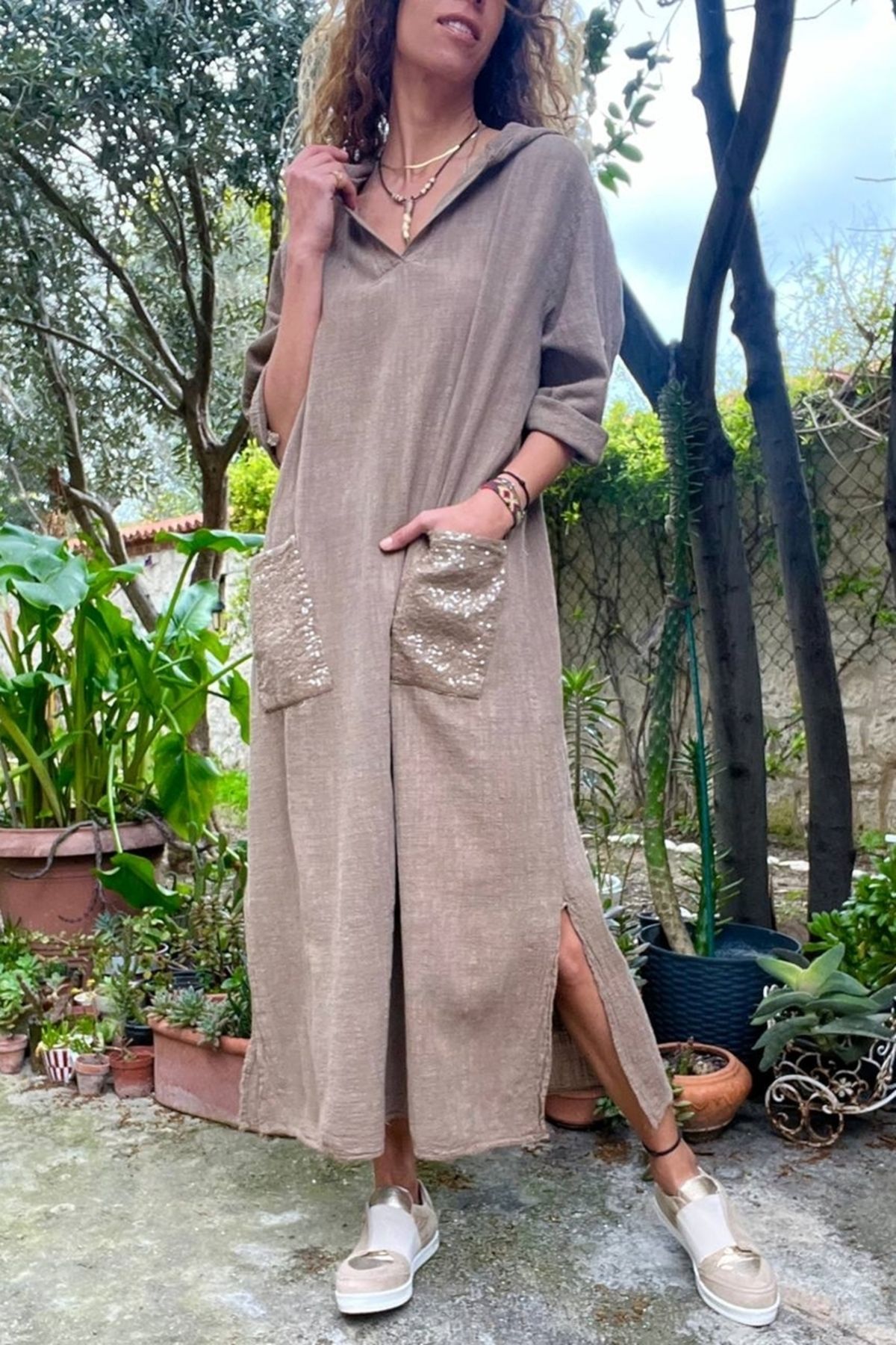 Güneşkızı Kadın Bronz Kapüşonlu Cebi Pullu Salaş Keten Görünümlü Uzun Elbise Rsd1224