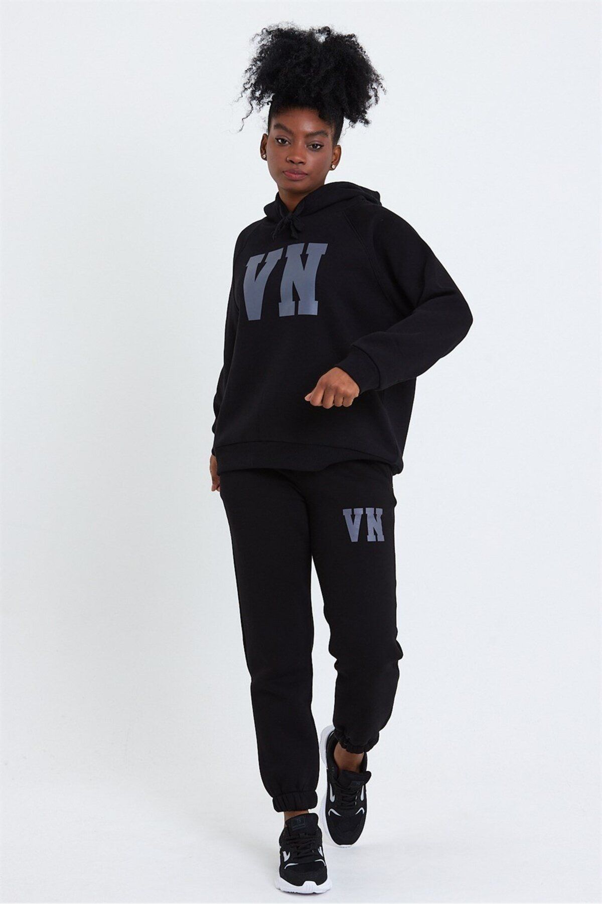 VENA Kadın Siyah Logo Baskılı Şardonlu Paçası Lastikli Eşofman Altı