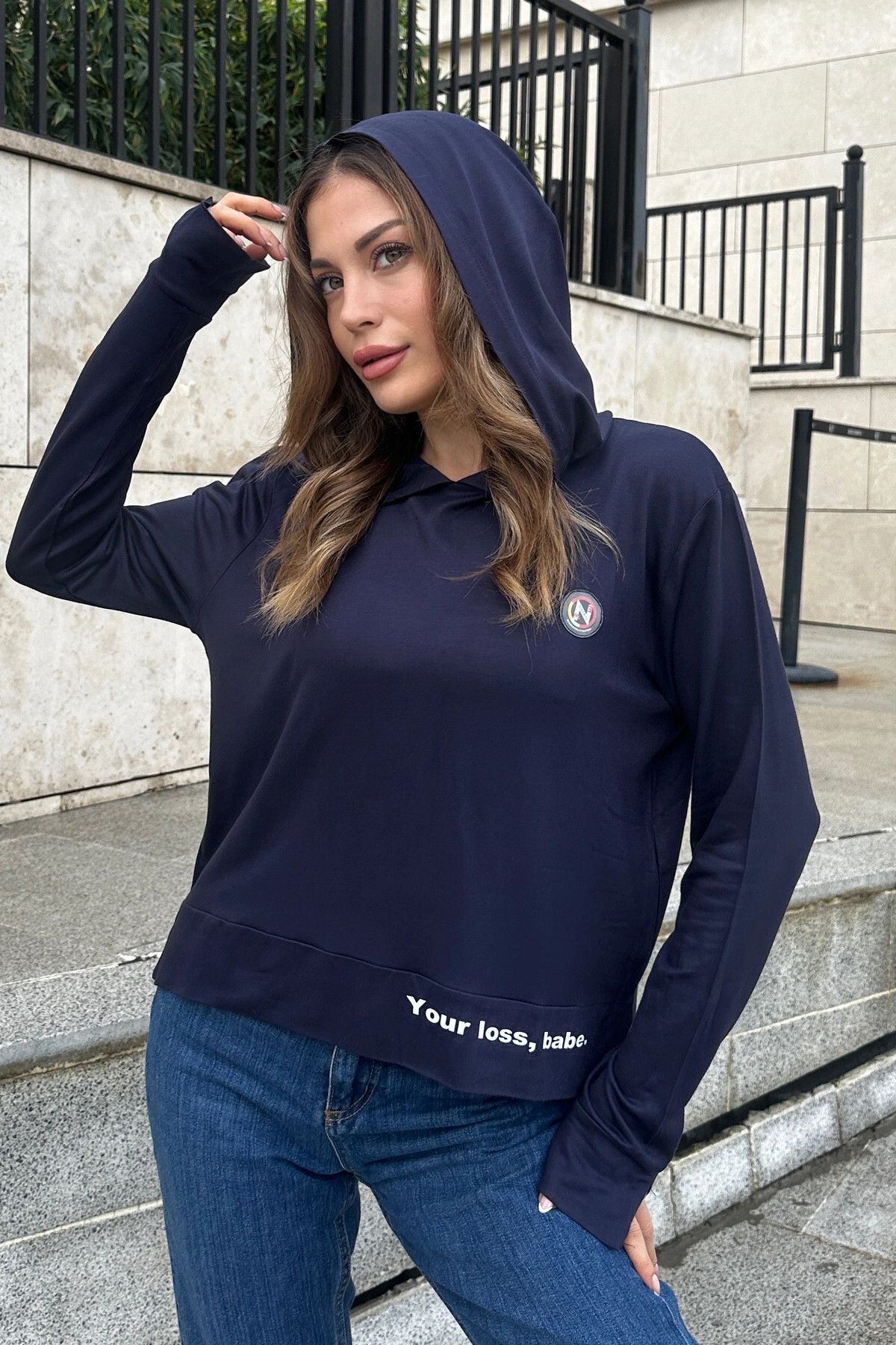 New Laviva Kadın Laci Uzun Kol, Yırtmaç Detaylı, Arma Ve Yazı Detaylı, Kapüşonlu Sweatshirt Bluz